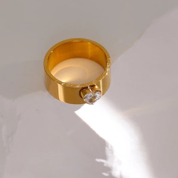 💛Gold plated heart bling ring - Picture 4 of 6